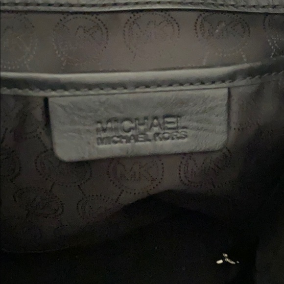 Black Michael Kors bag - Picture 3 of 4